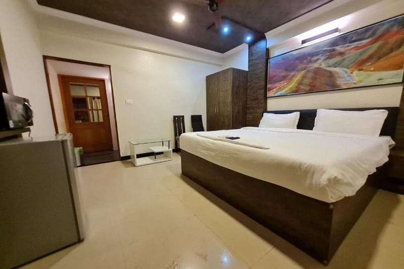 4 Seasons Suite, Bangalore Book by Hour & Save Upto 70 on Bangalore