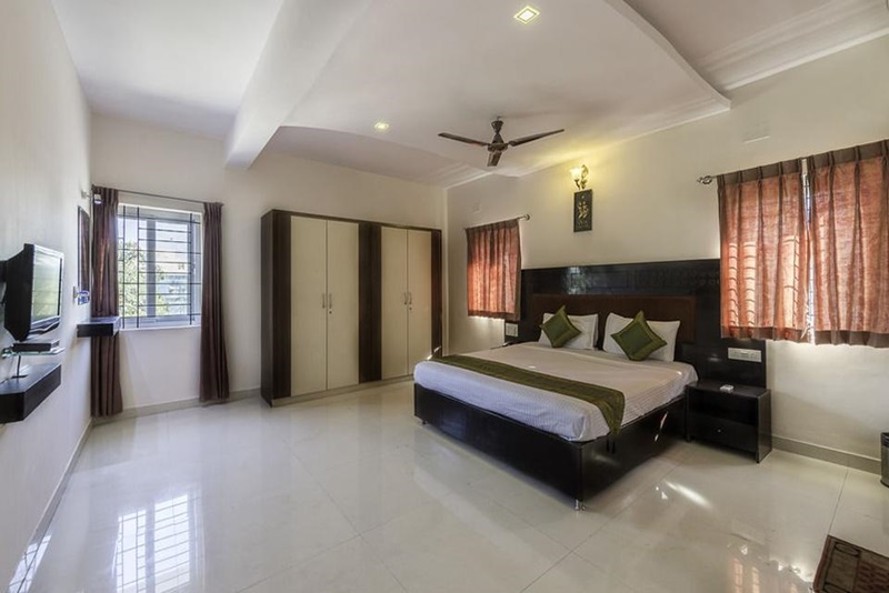 4 Season Suites Koramangala, Bangalore Book by Hour & Save Upto 70 on Bangalore Hotels