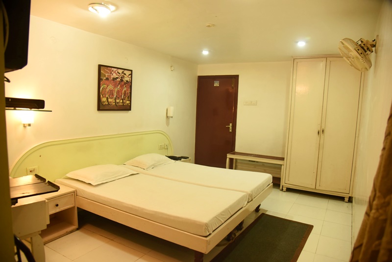 Marble Palace Guest House, Kolkata Book by Hour & Save Upto 70 on Kolkata Hotels
