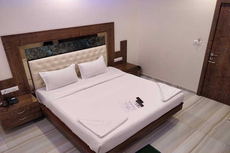 Royce Executive Kurla, Mumbai Book by Hour & Save Upto 70 on Mumbai